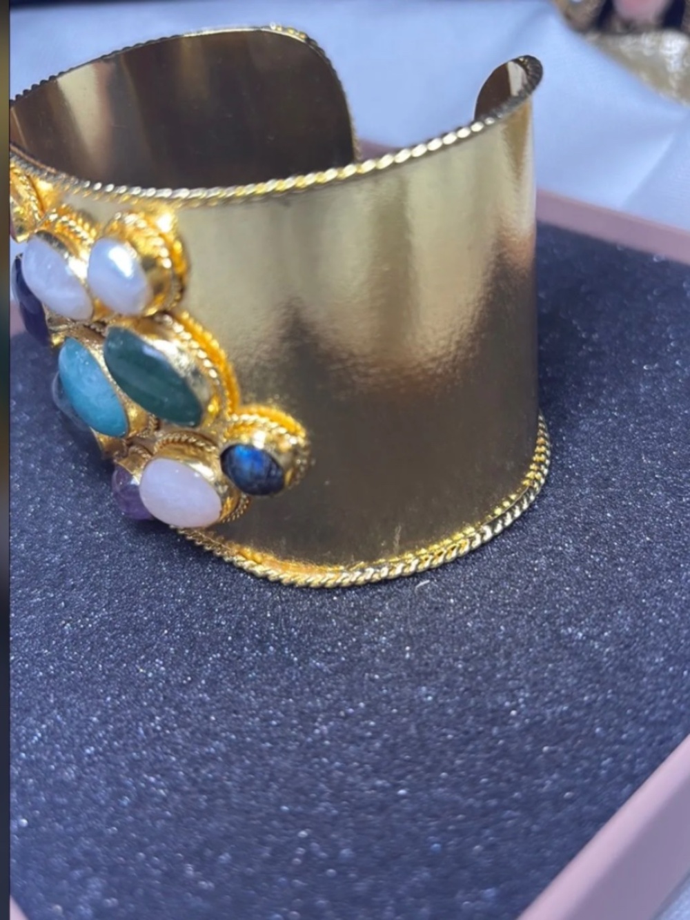 Gemstone cuff - Picture 2 of 5